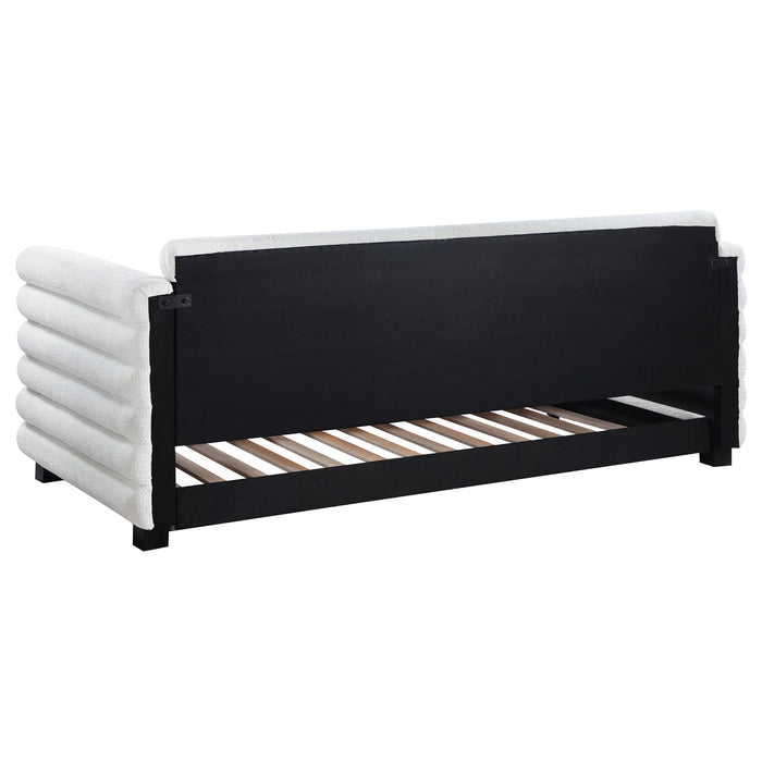 Patricia Daybed with Trundle