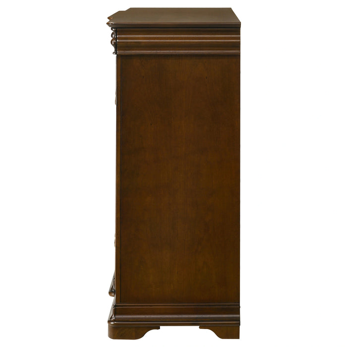 Garland Dresser