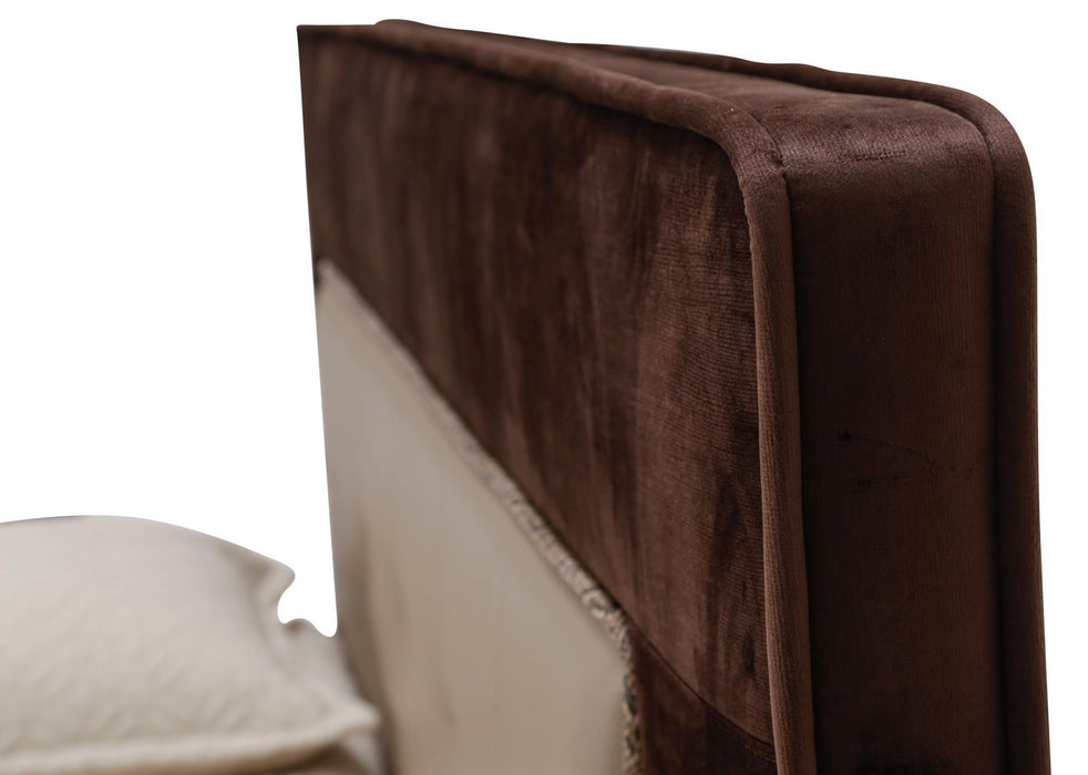 21 Cosmopolitan California King Upholstered Tufted Bed in Taupe/Umber - Furniture Max (Falls Church,VA) *