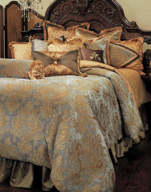 Elizabeth 12-pc Queen Comforter Set in Aqua - Furniture Max (Falls Church,VA) *