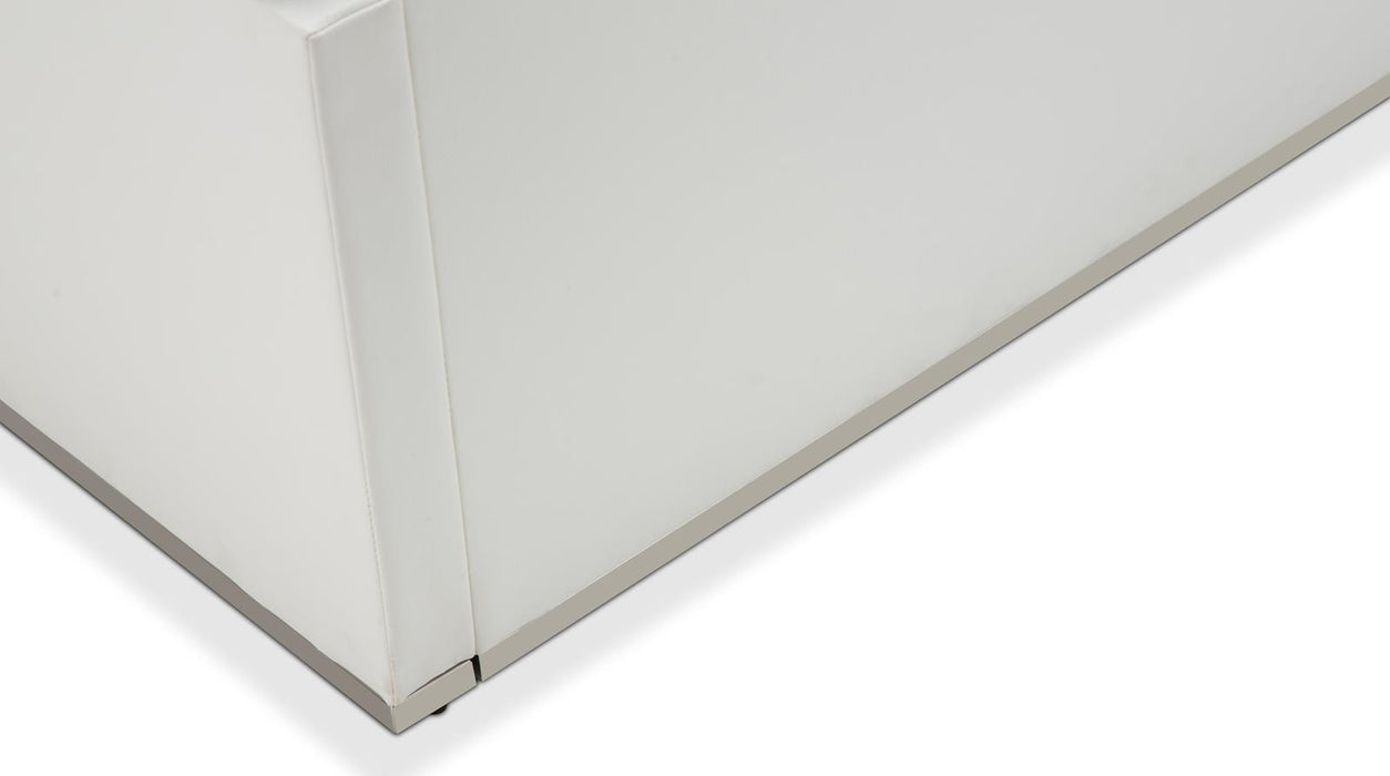 State St King Upholstered Panel Bed in Glossy White - Furniture Max (Falls Church,VA) *