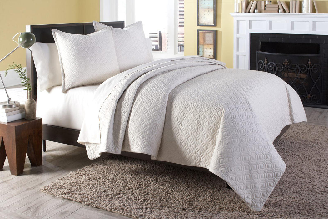 Taylor 3-pc King Coverlet/Duvet Set in Linen - Furniture Max (Falls Church,VA) *