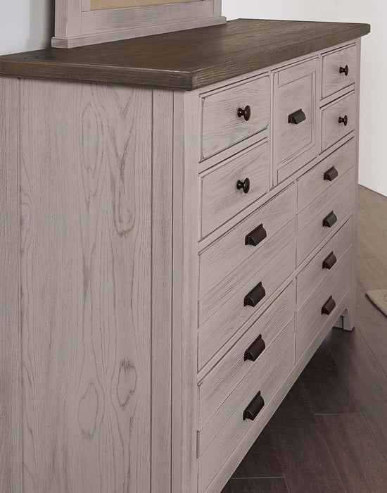 Vaughan-Bassett Bungalow 9 Drawer Master Dresser in Dover - Furniture Max (Falls Church,VA) *