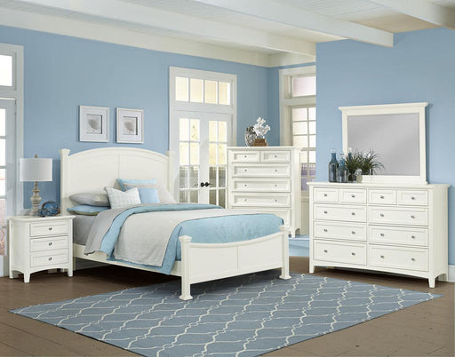 Vaughan-Bassett Bonanza Cal King Poster Bed Bed in White - Furniture Max (Falls Church,VA) *
